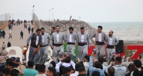 هم‌زمان با روز جهانی هنرهای نمایشی؛ جشنواره فرهنگی "نقش و نغمه" در منطقه آزاد انزلی آغاز شد تجلیل از پیش‌کسوتان تئاتر استان گیلان در آخرین روز جشنواره