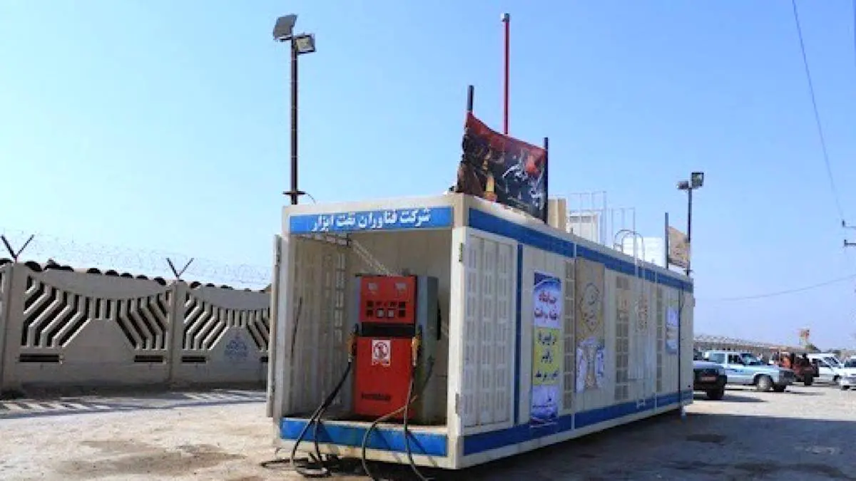 به گزارش خبرانرژی به نقل از شرکت ملی پالایش و پخش فرآورده‌های نفتی ایران، نعمت‌الله نجفی با تشریح فرآیند سوخت‌رسانی در ایام اربعین با اشاره به عمده تردد و عملیات سوخت‌رسانی در مناطق ایلام، کرمانشاه، اهواز، آبادان، کردستان و میاندوآب اظهار کرد: سوخت‌رسانی در داخل و خارج از مرزهای کشور و برای ناوگانی که در کشور عراق تردد می‌کنند، انجام می‌شود.