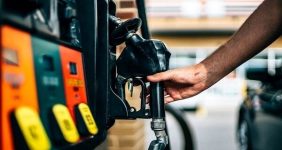 تولید روزانه ۶۵۰ هزار بشکه میعانات گازی ایران با تهدید افت فشار پارس جنوبی روبه‌روست؛ بی‌توجهی امروز می‌تواند کشور را دوباره به واردکننده پرهزینه بنزین تبدیل کند.