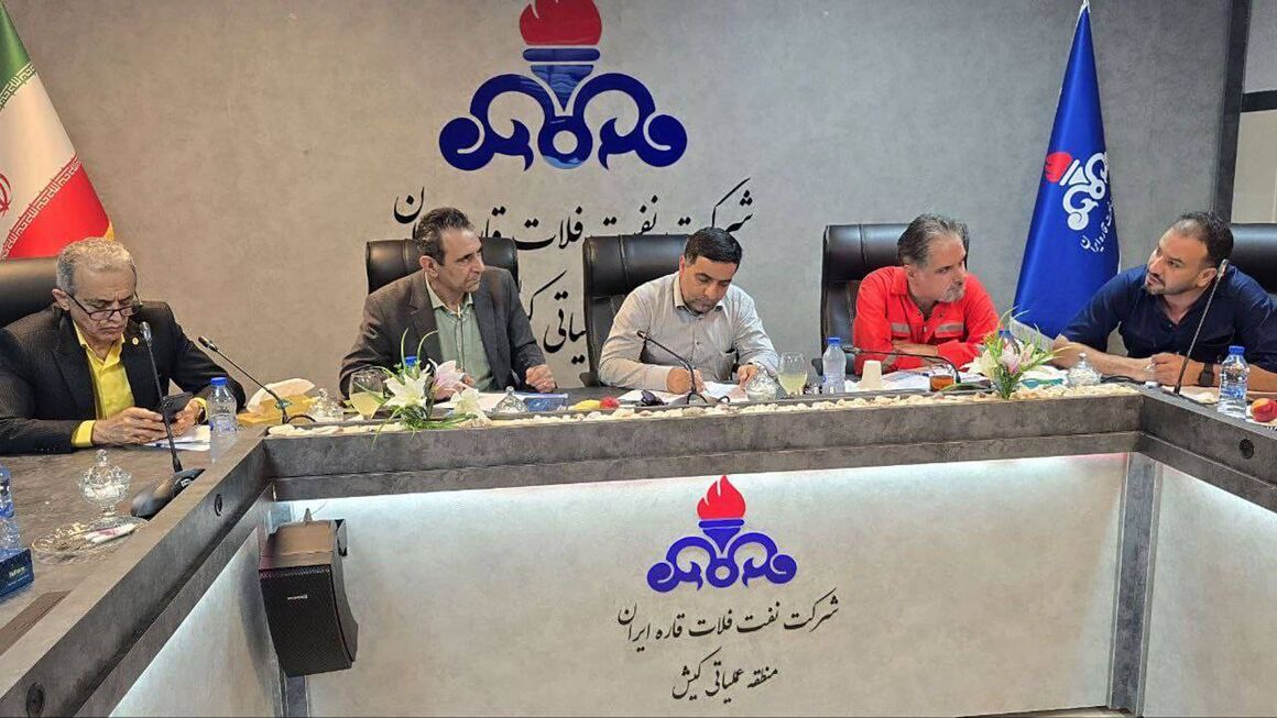 به گزارش خبرانرژی به نقل از شرکت نفت فلات قاره ایران، نشست کارگروه تسریع در اجرای پروژه تعمیرات اساسی و راهبری دکل حفاری دریایی الوند با حضور سلمان خسروی، معاون مدیرعامل در منطقه عملیاتی کیش برگزار شد.