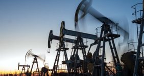 ارشدترین فرستاده آمریکا در پاکستان اعلام کرد شرکت‌های آمریکایی پس از آنکه ترامپ، اواخر ماه گذشته، مدعی ذخایر عظیم در این کشور آسیایی شد، علاقه زیادی به نفت و گاز پاکستان نشان می‌دهند.