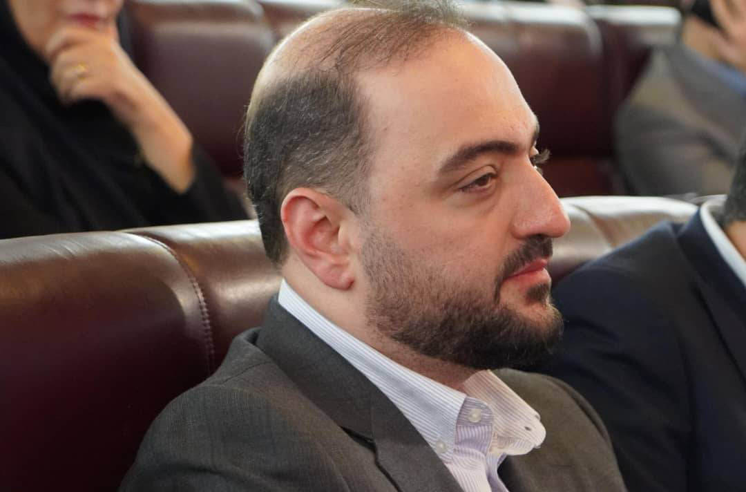 به گزارش خبرانرژی: شاه‌قلعه تصریح کرد: اعزام کاروان کارکنان صنعت پتروشیمی شاغل در منطقه عسلویه به عتبات عالیات، راه‌اندازی موکب‌های اربعینی در سطح منطقه پارس جنوبی، پشتیانی از موکب‌های تابعه هلدینگ در سطح مرزها و کشور عراق از ویژه برنامه‌های در این منطقه خواهد بود.