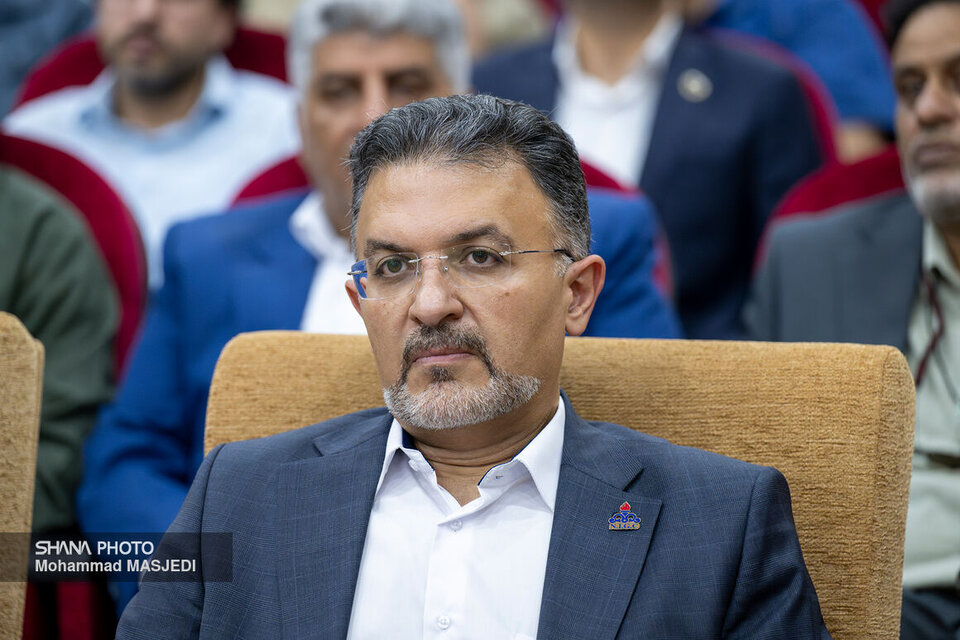 به گزارش خبرانرژی  به نقل از مجتمع گاز پارس جنوبی، محمدرضا جولایی در نشست بررسی پروژه‌های راهبردی این مجتمع بیان کرد: سیستم‌های برق‌رسانی پالایشگاه‌ها از اولویت‌های حیاتی تولید پایدار گاز است و پایش دقیق و مستمر آن ضروری است.