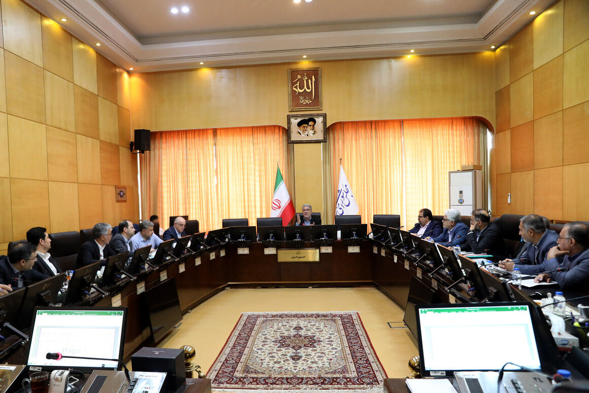 به گزارش خبرانرژی به نقل از شانا، رمضانعلی سنگدوینی در تشریح نشست روز یکشنبه (۲۳ شهریور) قرارگاه رفع ناترازی با موضوع تأمین انرژی برای فصل سرد سال که با حضور سعید توکلی، مدیرعامل شرکت ملی گاز ایران و کرامت ویس‌کرمی، مدیرعامل شرکت ملی پخش فرآورده‌های نفتی برگزار شد، اظهار کرد: در این نشست سخنان معاونان و مسئولان دو وزارتخانه نفت و نیرو شنیده و نیازمندی‌های آنها بررسی شد.