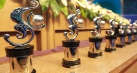 به گزارش خبرانرژی: ناصر مرادی در گفت‌وگو با سازمان توسعه تجارت ایران، صادرات را موتور محرک تولید دانست و افزود: صادرات، یکی از ارکان اصلی تولید است و انگیزه تولید را برای تولیدکنندگان دوچندان می‌کند؛ در واقع با رونق صادرات علاوه بر رضایت تولیدکنندگان زمینه اشتغال‌ ودرآمدزایی در کشور نیز فراهم می‌شود.