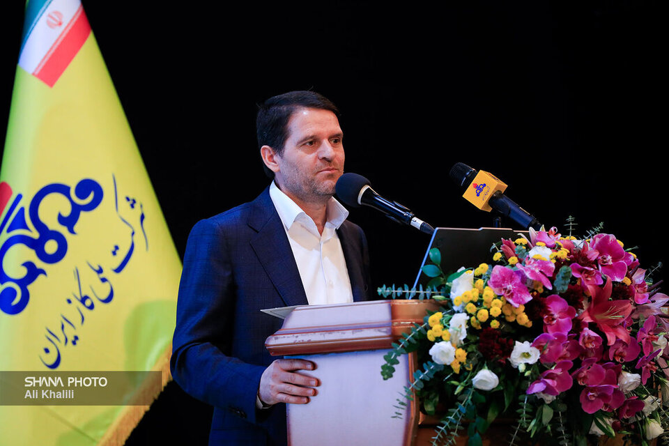 به گزارش خبرانرژی به نقل از  شانا، حسن عباس‌زاده  در آیین اختتامیه پویش کاهش ۱۰ درصدی مصرف انرژی با قدردانی از تمام دست‌اندرکاران اجرای این طرح به‌ویژه شرکت ملی گاز ایران اظهار کرد: این طرح یکی از طرح‌های دوازده‌گانه شرکت ملی صنایع پتروشیمی برای بهینه‌سازی مصرف انرژی بود و طرح‌های بسیار ارزشمندی در این زمینه طراحی شد.