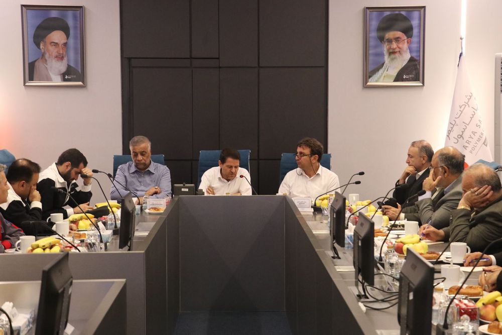 به گزارش خبرانرژی به نقل از روابط عمومی شرکت پلیمر آریاساسول، دکتر حسن عباس‌زاده مدیر‌عامل شرکت ملی صنایع پتروشیمی ایران به‌همراه دکتر سعید صادقی گوغری، مدیرعامل سازمان تأمین اجتماعی نیروهای مسلح از شرکت‌های گروه شستان در عسلویه بازید کردند.