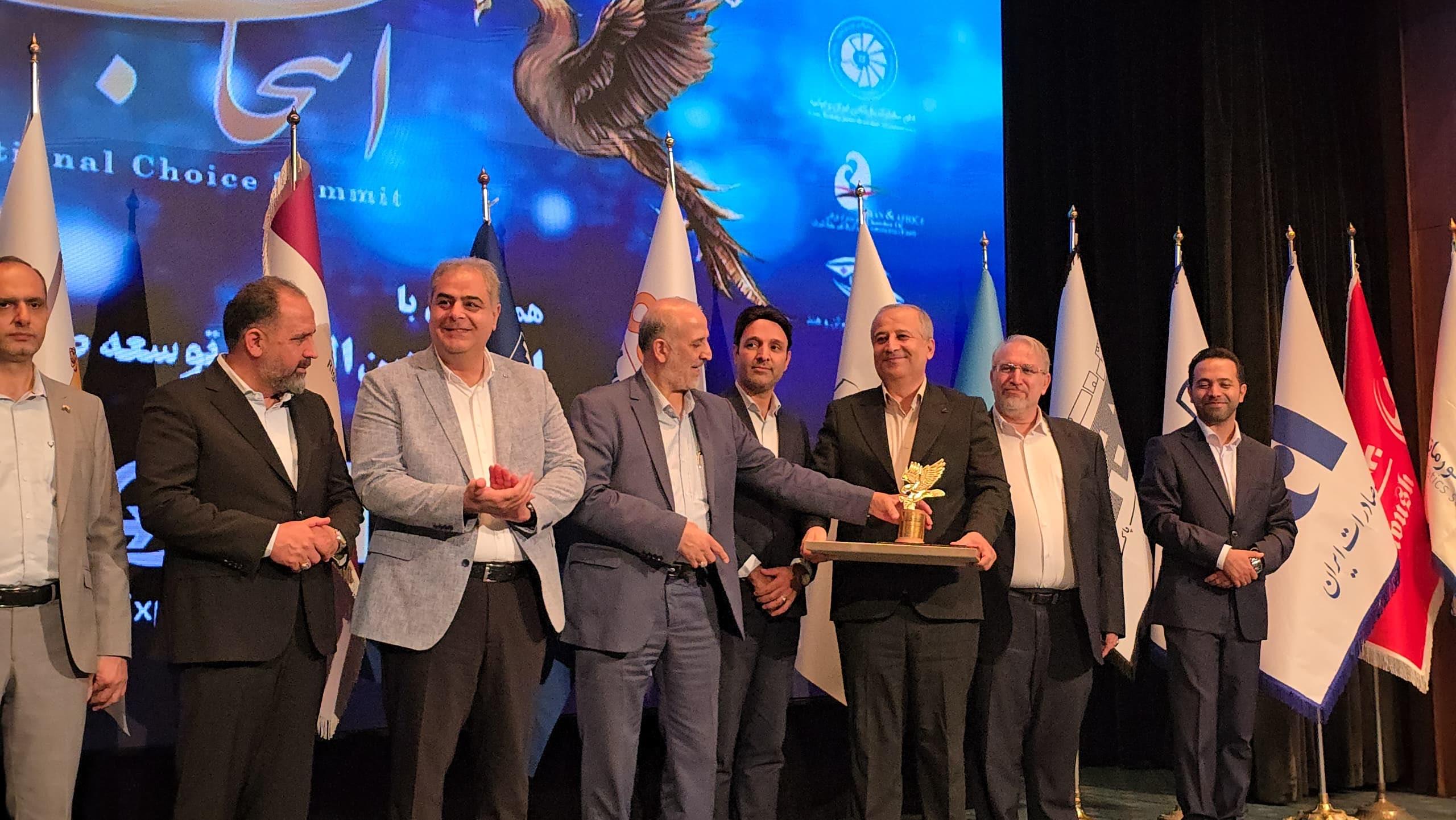 به گزارش خبرانرژی به نقل از روابط عمومی پتروشیمی فن‌آوران، این رویداد روز یکشنبه ۳۰ شهریورماه به همت دبیرخانه توسعه صنایع ملی ایران و با حضور مقامات دولتی، مدیران صنایع، کارشناسان و فعالان اقتصادی در مرکز همایش‌های صدا و سیما برگزار شد.