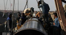 به گزارش خبرانرژی به نقل از شرکت انتقال گاز ایران، محی‌الدین مفخمی با اعلام اینکه با تلاش کارکنان منطقه ۹ و به‌منظور بهینه‌سازی مصرف انرژی و کاهش انتشار کربن، مقدار گاز تخلیه‌شده از یک میلیون مترمکعب در سال ۱۴۰۲ با کاهش ۶۴ درصدی به ۳۶۸ هزار مترمکعب در سال ۱۴۰۳ رسیده است، اظهار کرد: بخش عمده این کاهش، نتیجه تلاش همکاران خطوط لوله و مدیریت مصرف کارکنان امور هماهنگی و نظارت بر انتقال گاز است.