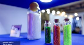 به گزارش خبرانرژی: محسن انصاری| نمایشگاه ایران‌پلاست، به‌عنوان بزرگ‌ترین رویداد صنعت پلاستیک و پتروشیمی در خاورمیانه، سال‌هاست که بستری برای نمایش دستاوردها و تقویت ارتباطات تجاری در منطقه فراهم کرده است که با وجود پیشرفت‌های اخیر، برای تبدیل شدن به یک پلتفرم جهانی هم‌رده با نمایشگاه‌های پیشرو مانند کِی (K Show) در آلمان، اِن‌پی‌ائی (NPE) در آمریکا و چایناپلاست (Chinaplast) در چین، به تقویت کیفیت علمی و تخصصی نیاز دارد.