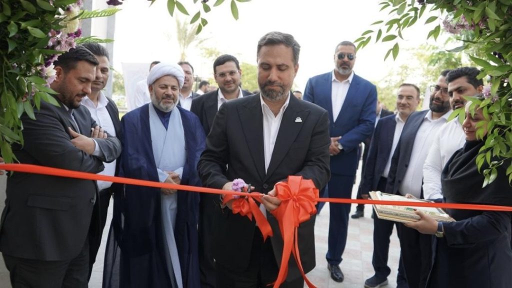 به گزارش خبرانرژی: در مراسمی با حضور دکتر محمد شیخان، مدیرعامل شرکت عملیات غیرصنعتی پازارگاد، استخر شهرک پردیس جم پس از انجام عملیات نوسازی کامل و تجهیز با امکانات روز، افتتاح و آماده خدمت‌رسانی به ساکنان این شهرک شد.