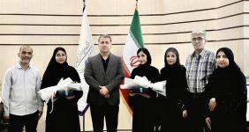 به گزارش خبرانرژی به نقل از روابط عمومی پتروشیمی پارس؛ در نشستی صمیمی به میزبانی دکتر پهلوانی مدیر عامل شرکت پتروشیمی پارس از نخستین قبول شدگان عسلویهای در رشته دکتری پزشکی عمومی تقدیر شد.