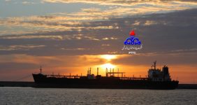 به گزارش خبرانرژی به نقل از به گزارش روابط‌عمومی شرکت پایانه‌ها و مخازن پتروشیمی| بر اساس آمارهای رسمی، تناژ تخلیه و بارگیری در این بازه زمانی نسبت به مدت مشابه سال گذشته، با رشد قابل‌توجهی بالغ بر ۱۰ درصد رشد همراه بوده است. این دستاورد مهم، نتیجه اهتمام مدیریت در بهبود مستمر فرایندها، برنامه‌ریزی دقیق و تلاش شبانه‌روزی کارکنان متخصص و متعهد شرکت است.