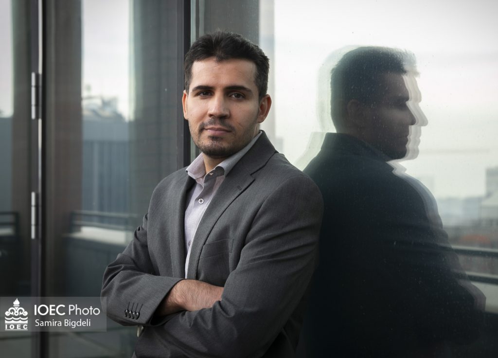 به گزارش خبرانرژی به نقل از شركت مهندسی و ساخت تاسیسات دریایی ایران:  از طراحی سکوها و خطوط لوله تا مهندسی خرید، نظارت بر ساخت و همراهی با تیم‌های اجرایی، این واحد به‌عنوان ستون فنی پروژه‌ها شناخته می‌شود؛ واحدی که با اتکا بر توان داخلی، اجرای پروژه‌های شاخصی همچون بلال، فرزاد ب، رسالت، فاز ۱۶ و انتقال سکوی ۱۲C فاز ۱۱ را ممکن ساخته و توان فنی شرکت را در سطح ملی تثبیت کرده است.