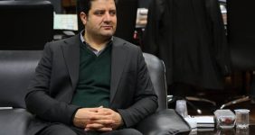 به گزارش خبرانرژی: در سال مالی منتهی به ۳۱ شهریور ۱۴۰۳، صندوق ذخیره فرهنگیان موفق به ثبت ۷۳ هزار میلیارد ریال سود خالص تلفیقی شد؛ رقمی بی‌سابقه در طول تاریخ فعالیت مؤسسه که نسبت به سال مالی گذشته ۸۱ درصد افزایش را نشان می‌دهد که این دستاورد حاصل انضباط مالی، رصد مستمر سرمایه‌گذاری‌ها، اصلاح ساختار شرکت‌ها و مدیریت کارآمد دارایی‌ها در مجموعه هلدینگ‌های تابعه است.