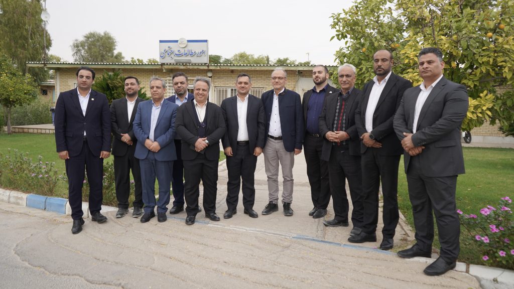 به گزارش خبرانرژی به نقل از روابط عمومی شرکت عملیات غیرصنعتی پازارگاد؛ در این بازدید که ظرفیت‌ها و توسعه همکاری‌های مشترک مورد بررسی قرار گرفت، مدیران از اماکن فرهنگی و آموزشی شهرک پردیس یازدید نموده و در جریان آخرین فعالیت‌ها و توانمندی‌های این مجموعه قرار گرفتند.