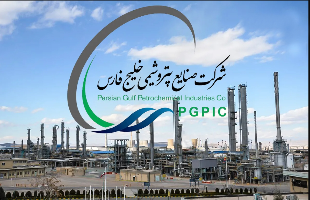 به گزارش خبرانرزی: علی خضریان نماینده تهران و عضو کمیسیون اصل نود مجلس شورای اسلامی در گفت‌وگو با صدای پتروشیمی، با انتقاد از عملکرد هلدینگ خلیج فارس در دوره مدیریتی جدید گفت: متأسفانه طی ماه‌های اخیر حجم قابل توجهی از انتصاب‌های انجام شده در هلدینگ خلیج فارس بدون هیچ گونه استعلام قانونی صورت گرفته است که این موضوع برخلاف الزامات نظارتی است.