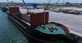 به گزارش خبرانرژی به نقل از روابط عمومی و امور بین‌الملل سازمان منطقه آزاد انزلی، وی افزود: «بر اساس آمارهای ثبت‌شده، تعداد کشتی‌های تخلیه و بارگیری‌شده در بندر کاسپین نسبت به مدت مشابه سال گذشته ۴۵ درصد افزایش یافته که نشان‌دهنده ارتقای زیرساخت‌ها و تسهیل فرآیندهای گمرکی و لجستیکی است.»