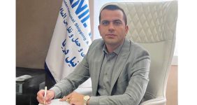 به گزارش خبرانرژی: در منطقه خاورمیانه، نمونه‌های موفق از عربستان، امارات و عمان نشان داده‌اند که توسعه بنادر، شبکه‌های حمل‌ونقل دریایی و ریلی، پارک‌های لجستیکی و زیرساخت‌های دیجیتال، زمانی به نتیجه رسیده‌اند که بخش خصوصی قدرتمند، سرمایه‌گذار و بین‌المللی در خط مقدم قرار داشته است. این الگو ثابت می‌کند که موتور اصلی تحول لجستیک در جهان امروز، دولت‌ها نیستند؛ بلکه بخش خصوصی چابک، متخصص و جهانی است که مسیرهای تجارت را بازتعریف می‌کند.