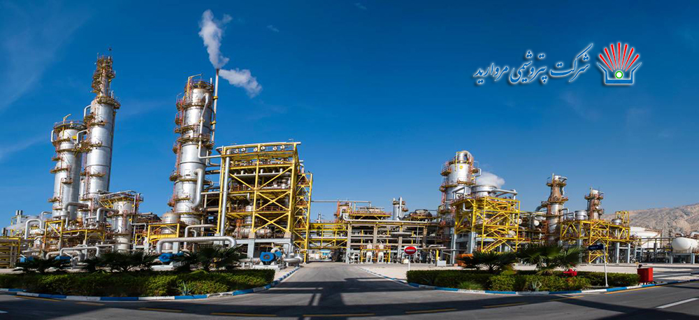 به گزارش خبرانرژی به نقل از روابط عمومی و امور فرهنگی پتروشیمی مروارید؛ درآمدهای عملیاتی شرکت با رشد ۳۱ درصدی از ۸۴,۷۰۰ میلیارد ریال در شش ماه سال گذشته به ۱۱۱,۴۶۰ میلیارد ریال در نیمه نخست سال جاری رسیده است. این افزایش، بیانگر پایداری تولید و مدیریت موفق در بازار فروش است.