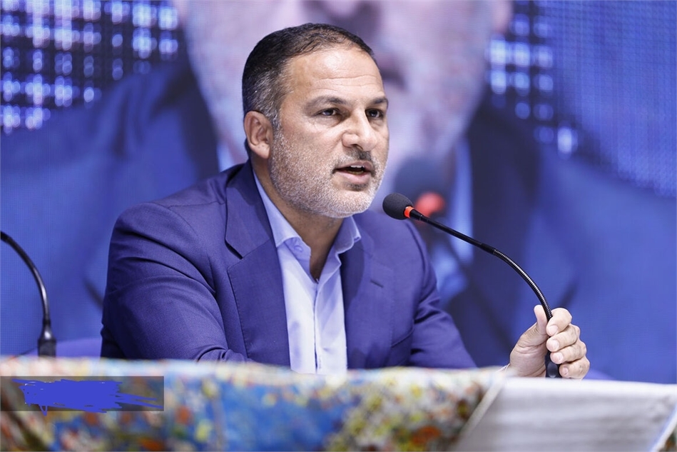 به گزارش خبرانرژی به نقل از روابط عمومی و امور فرهنگی پتروشیمی مروارید، دکتر جواد زارع‌پور مدیرعامل این هلدینگ با اعلام این خبر گفت: سفارش گذاری‌های ساخت کاتالیست سنتز متانول، راکتور فوق سنگین متانول، مبدل‌های حرارتی و سکندری ریفورمر برای نخستین بار در کشور توسط این هلدینگ صورت گرفت و ایران اسلامی از این جهت به خودکفایی رسید و پتروفرهنگ را به عنوان یکی الگوی حمایت از تولید داخل مطرح کرد.